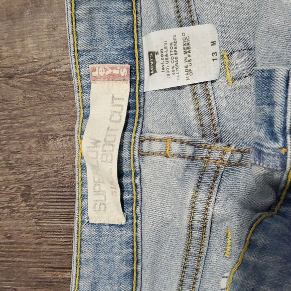 Vintage Levi 518 Jeans Size 13M Bootcut Light Wash Women's Zipper Fly - Picture 2 of 7